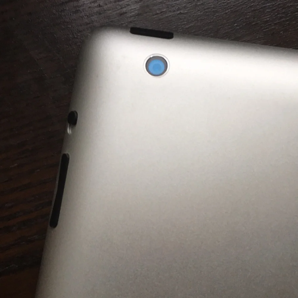 iPad 2 32GB with gray case stand model A1416 mint
